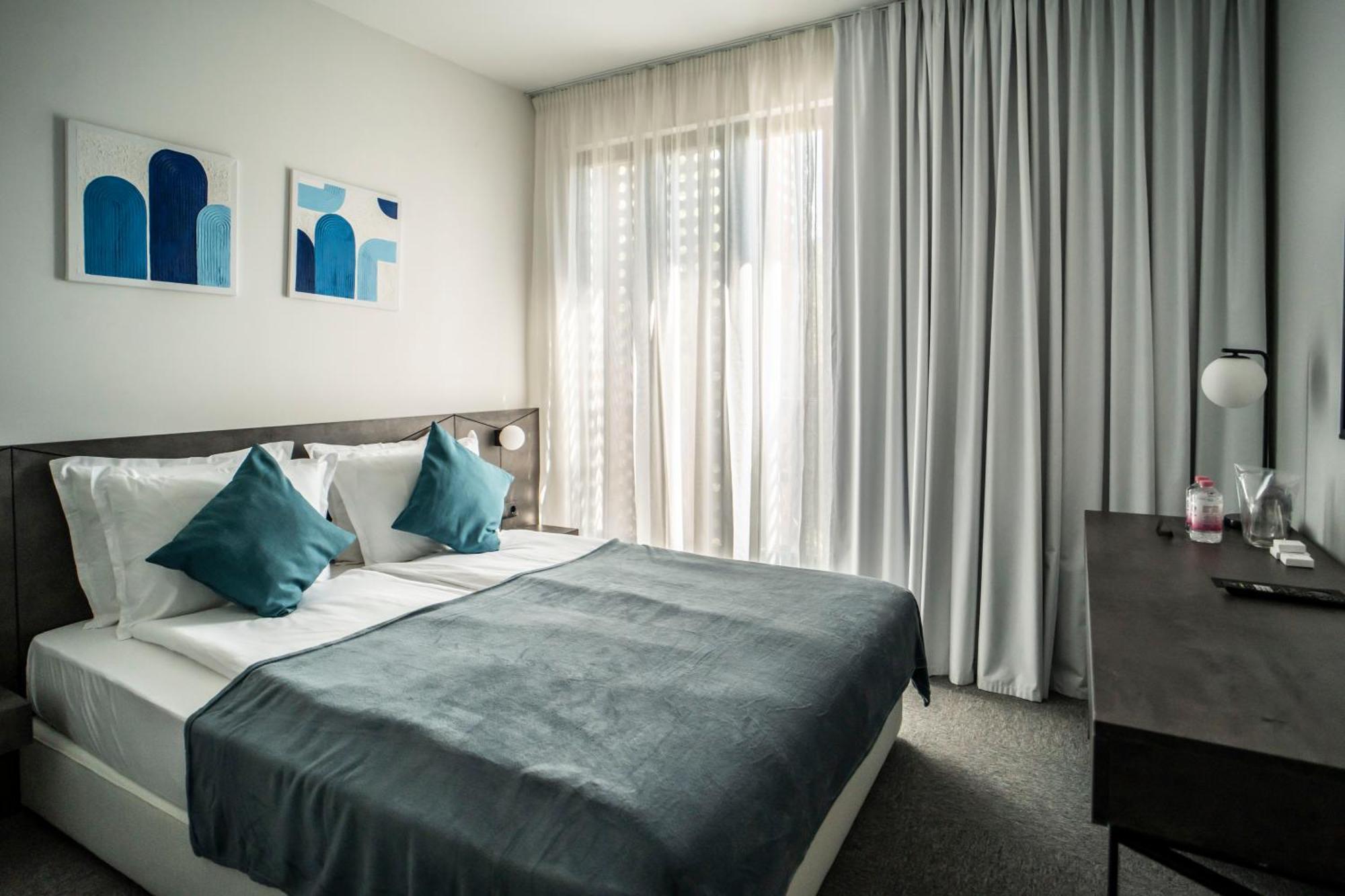 Bizarre Boutique Hotel ヴァルナ エクステリア 写真