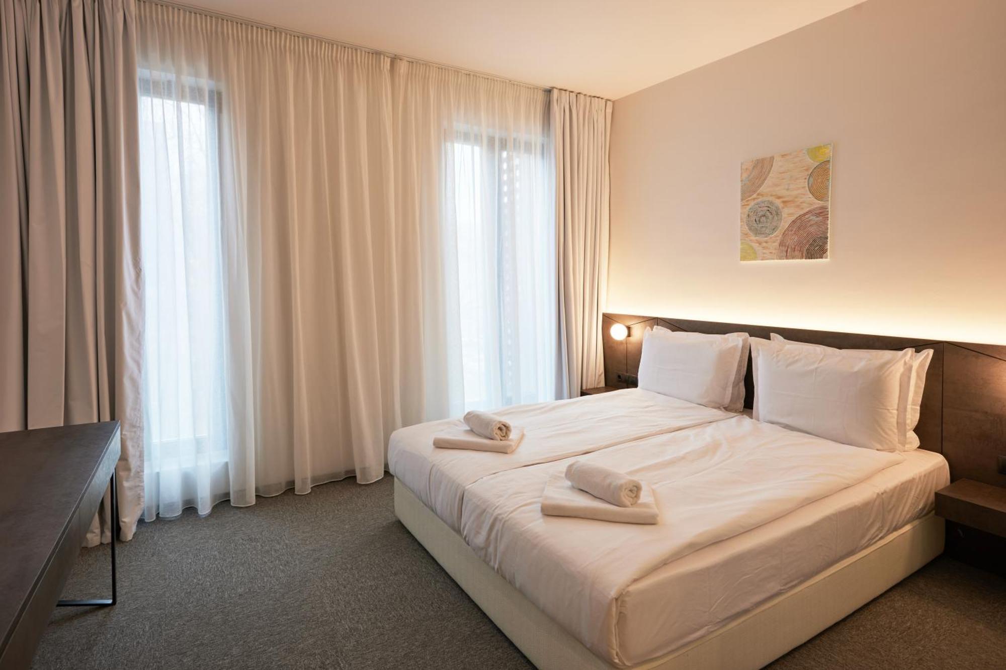 Bizarre Boutique Hotel ヴァルナ エクステリア 写真