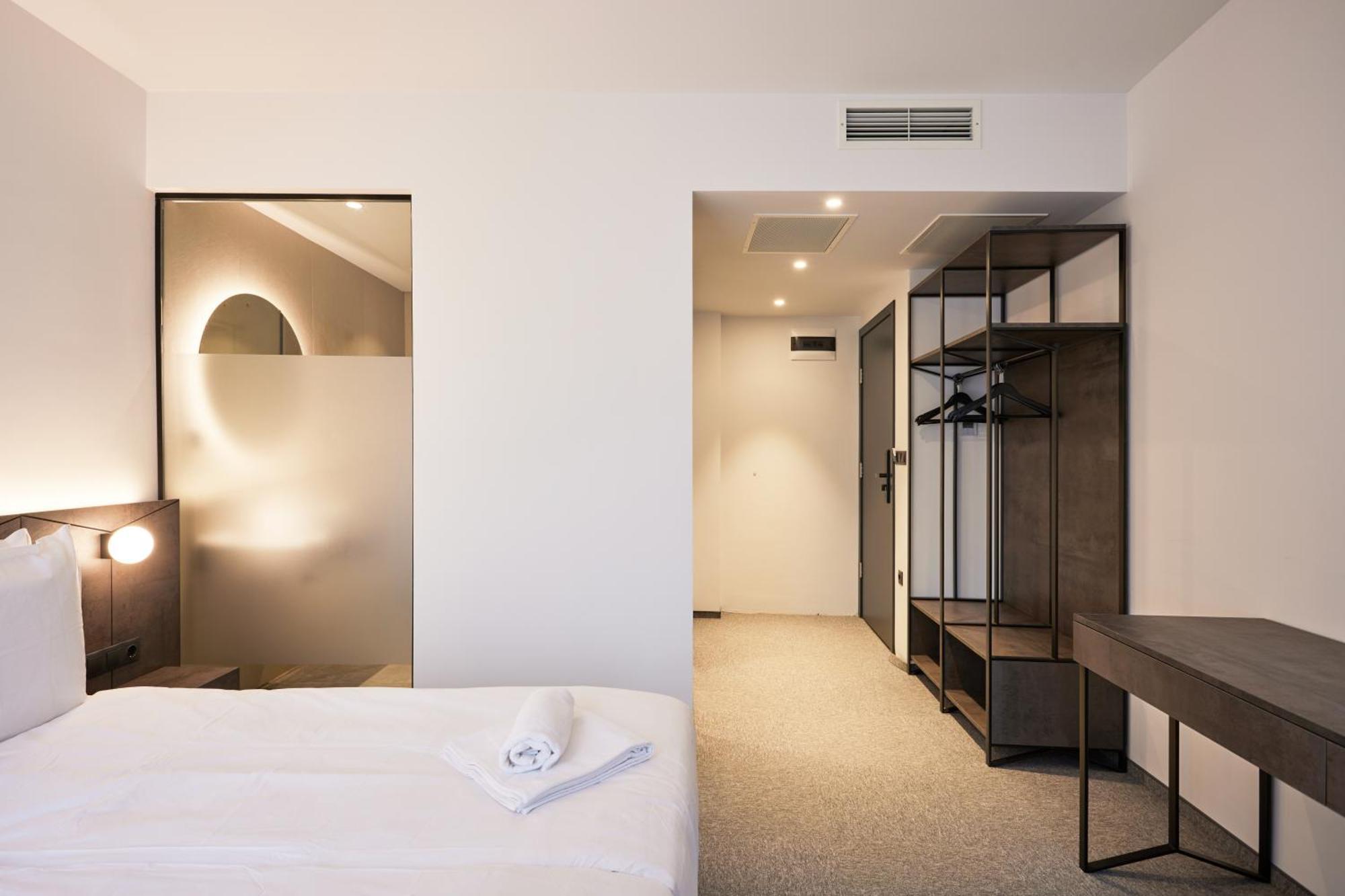 Bizarre Boutique Hotel ヴァルナ エクステリア 写真